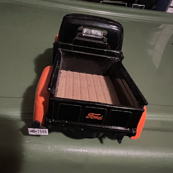 1948 Ford F1 Harley Davidson Edition Pickup Truck - Picture 4 of 5